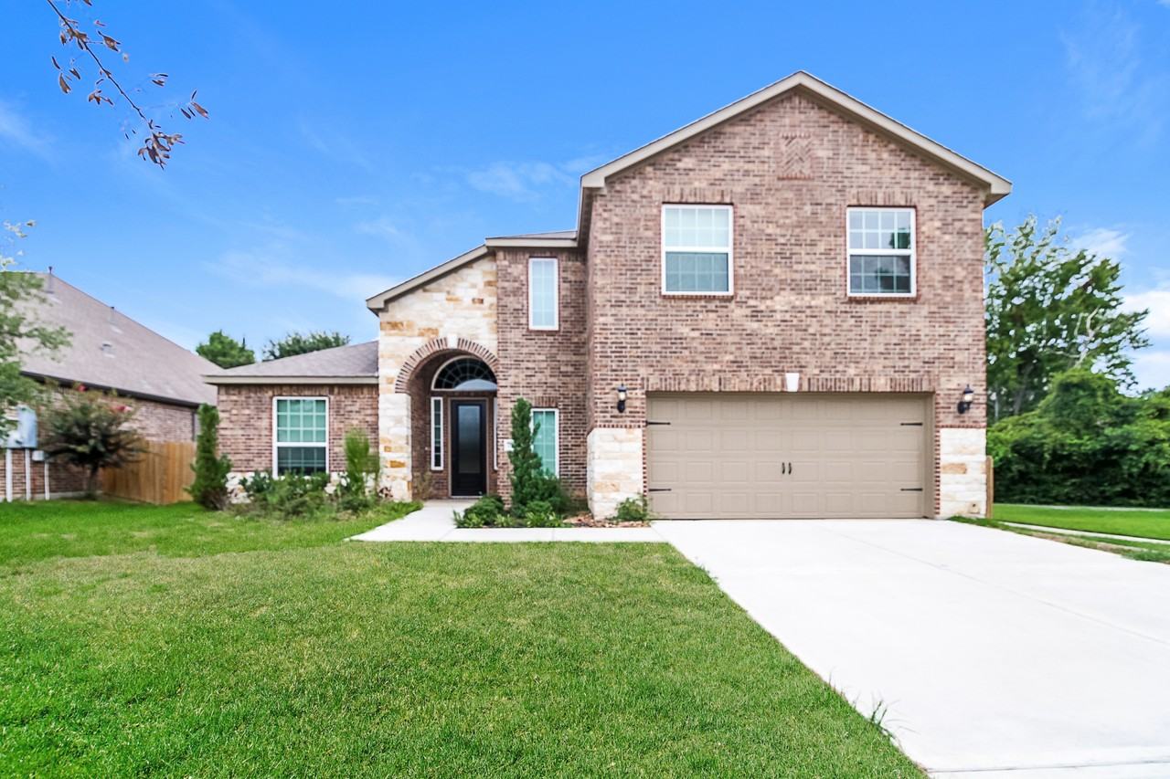 7536 Tyler Run Blvd - Photo 2 of 16