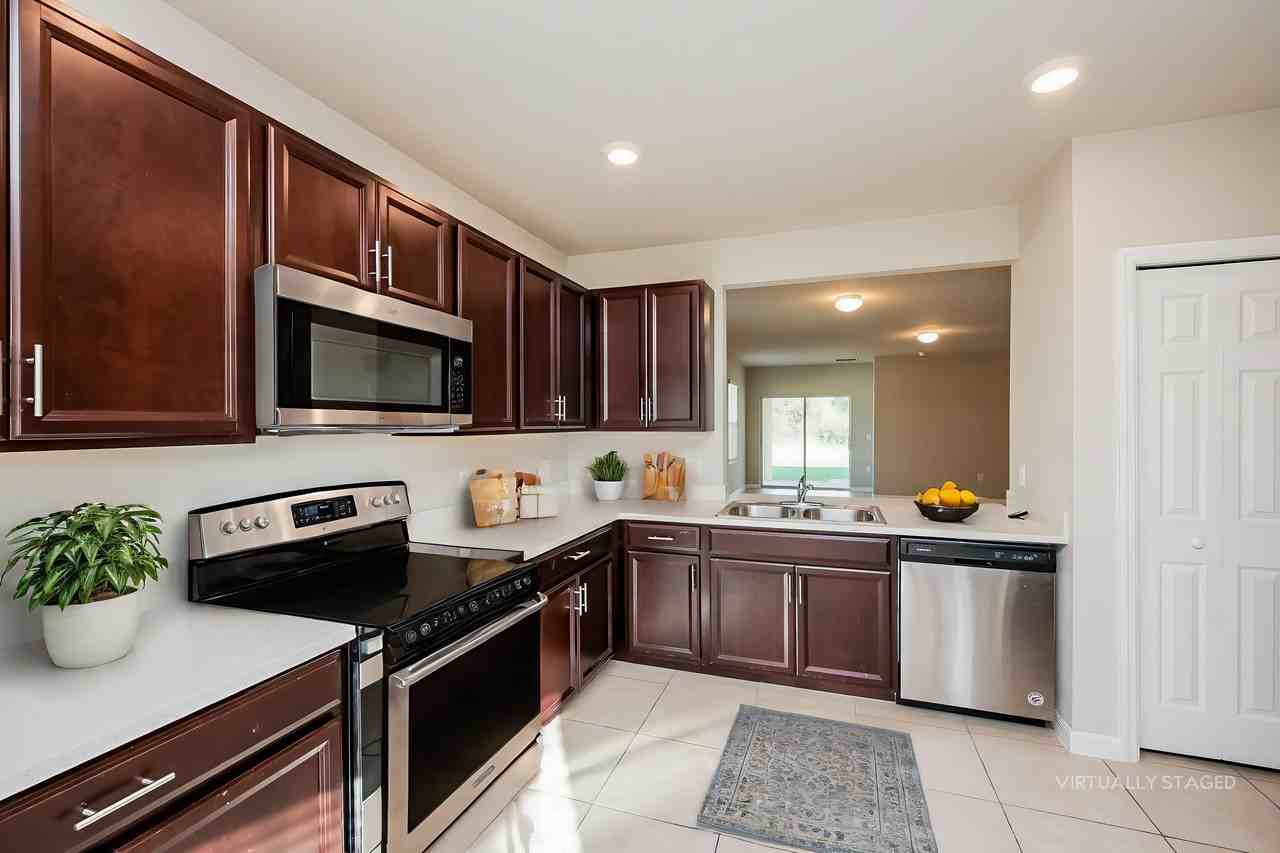 5341 Shell Mound Cir - Photo 6 of 17