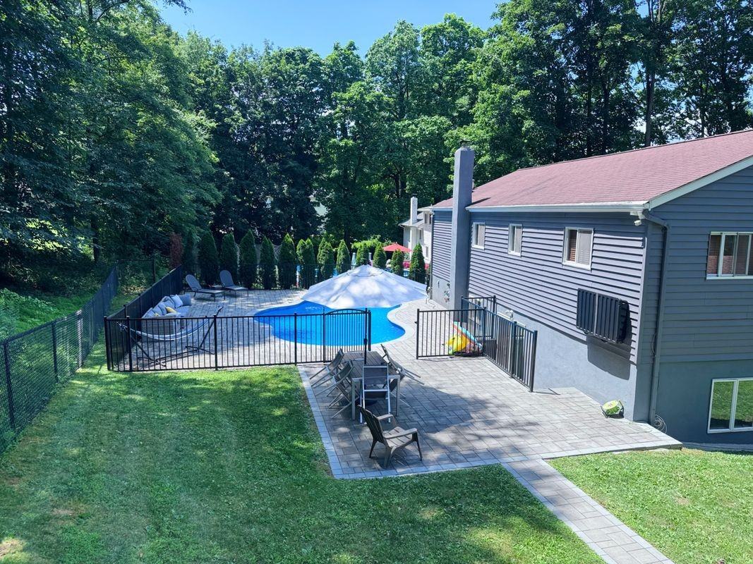 5 Red Mill Rd - Photo 3 of 25