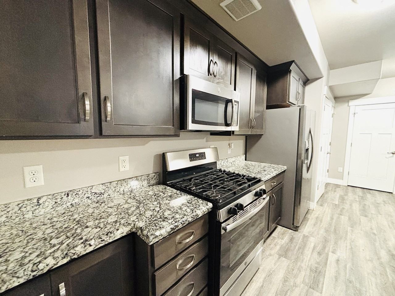 11528 Sw - Photo 2 of 28