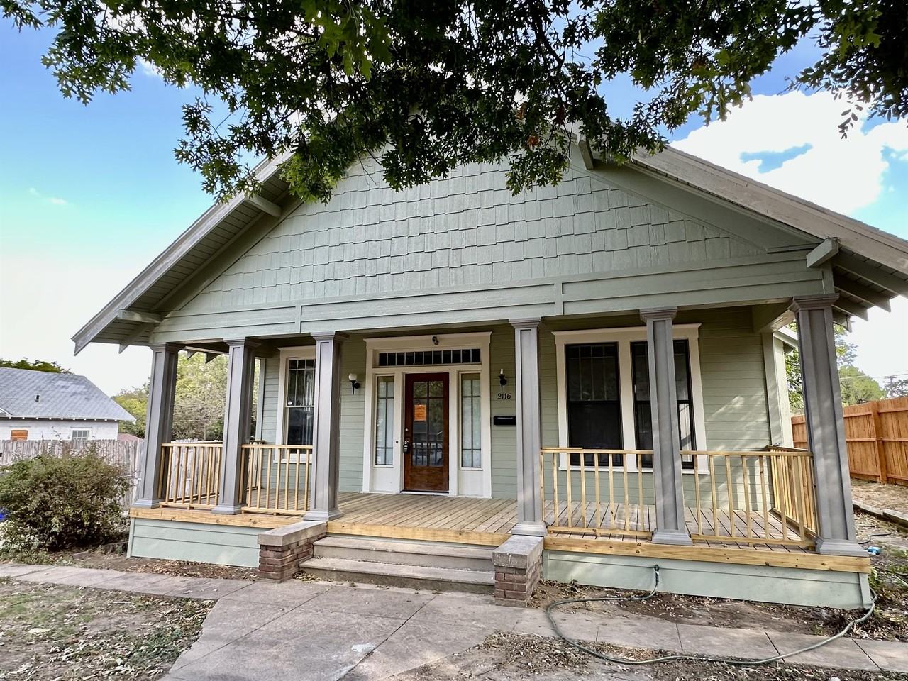 2116 Morrow Ave - Photo 3 of 16