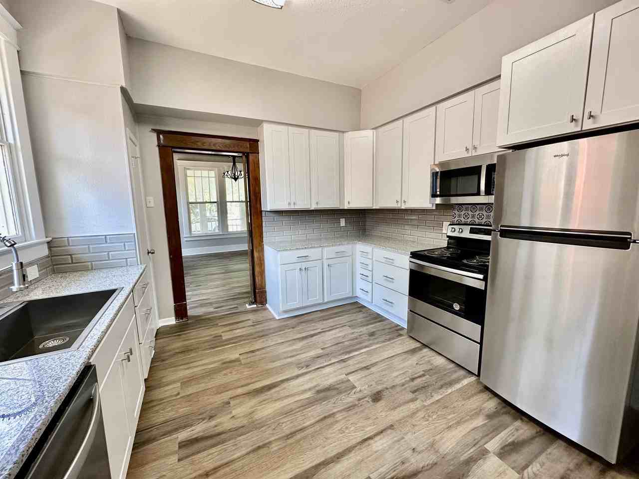 2116 Morrow Ave - Photo 2 of 16