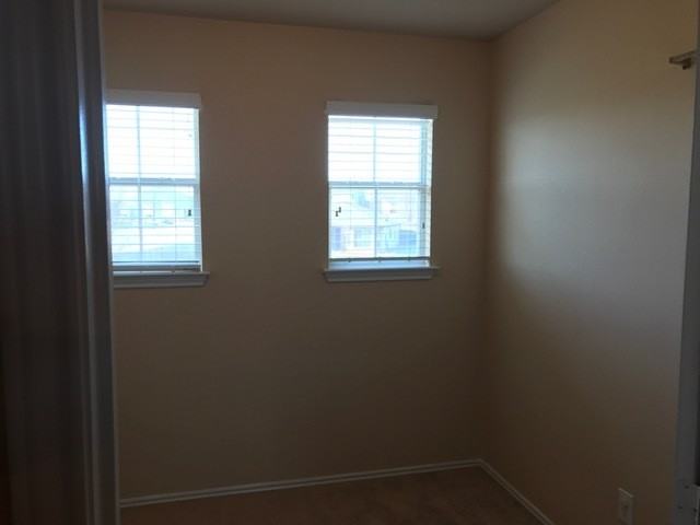 2737 Breezy Point Cv - Photo 3 of 26