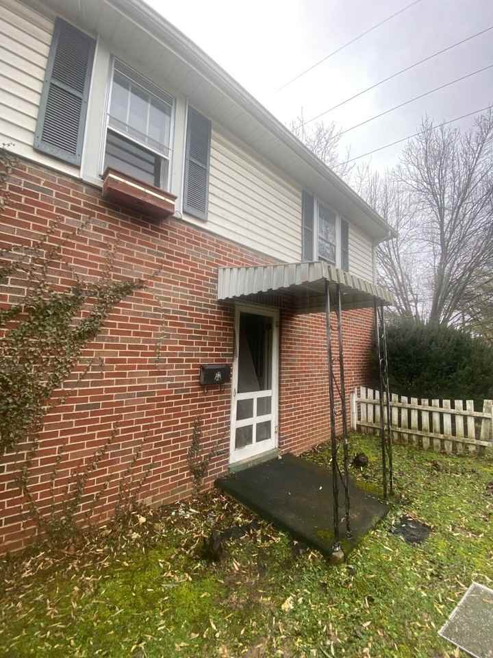 1801 Maryland Ave - Photo 2 of 15