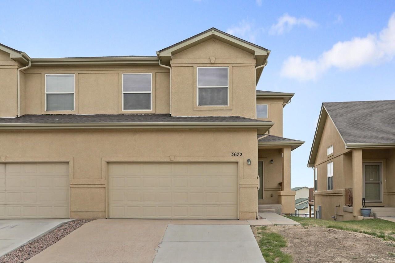 3672 Venice Grv - Photo 2 of 28