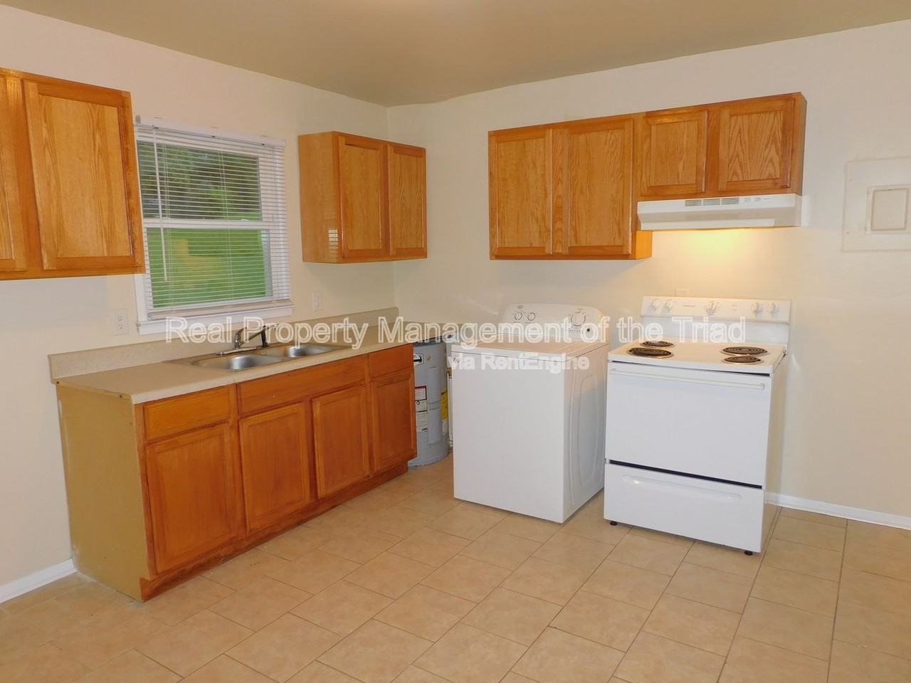 2405 East Florida Street #A - Photo 7 of 17