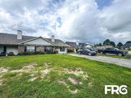 featured image of 3311 Moseley Dr #B