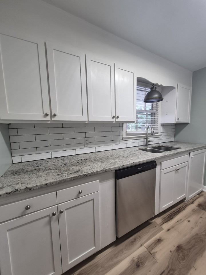 1713 Azalea Dr #2 - Photo 5 of 9