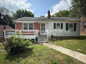 828 Circle Dr - Photo 1 of 1