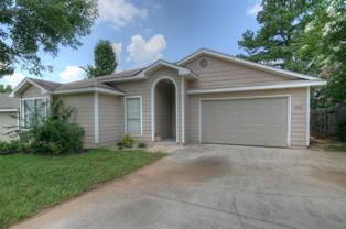105 Oakline Dr - Photo 1 of 1
