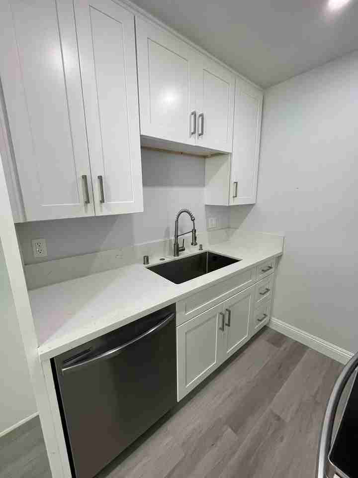 Canyon Creek Apartments B - Photo 7 of 21