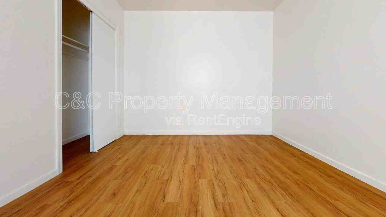 554 Lighthouse Ave #B - Photo 6 of 8