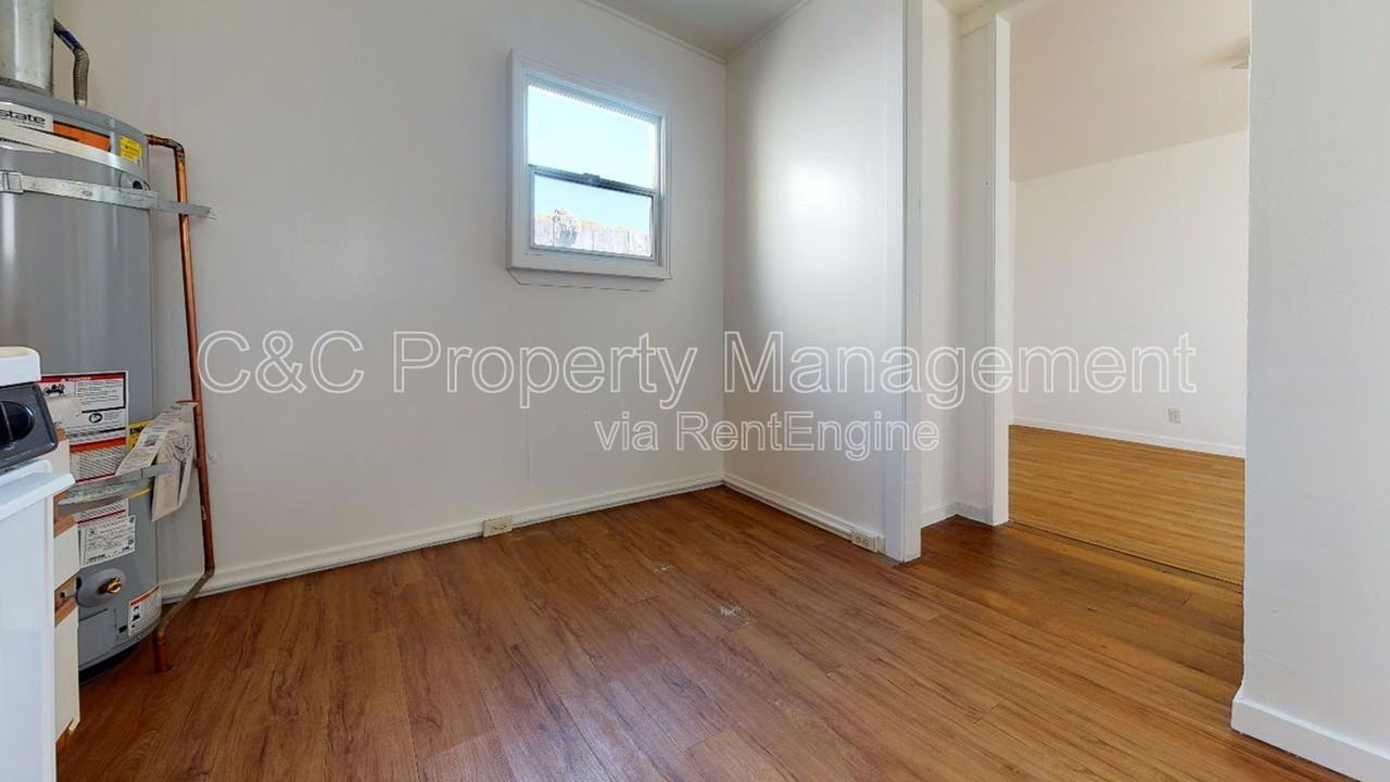 554 Lighthouse Ave #B - Photo 7 of 8