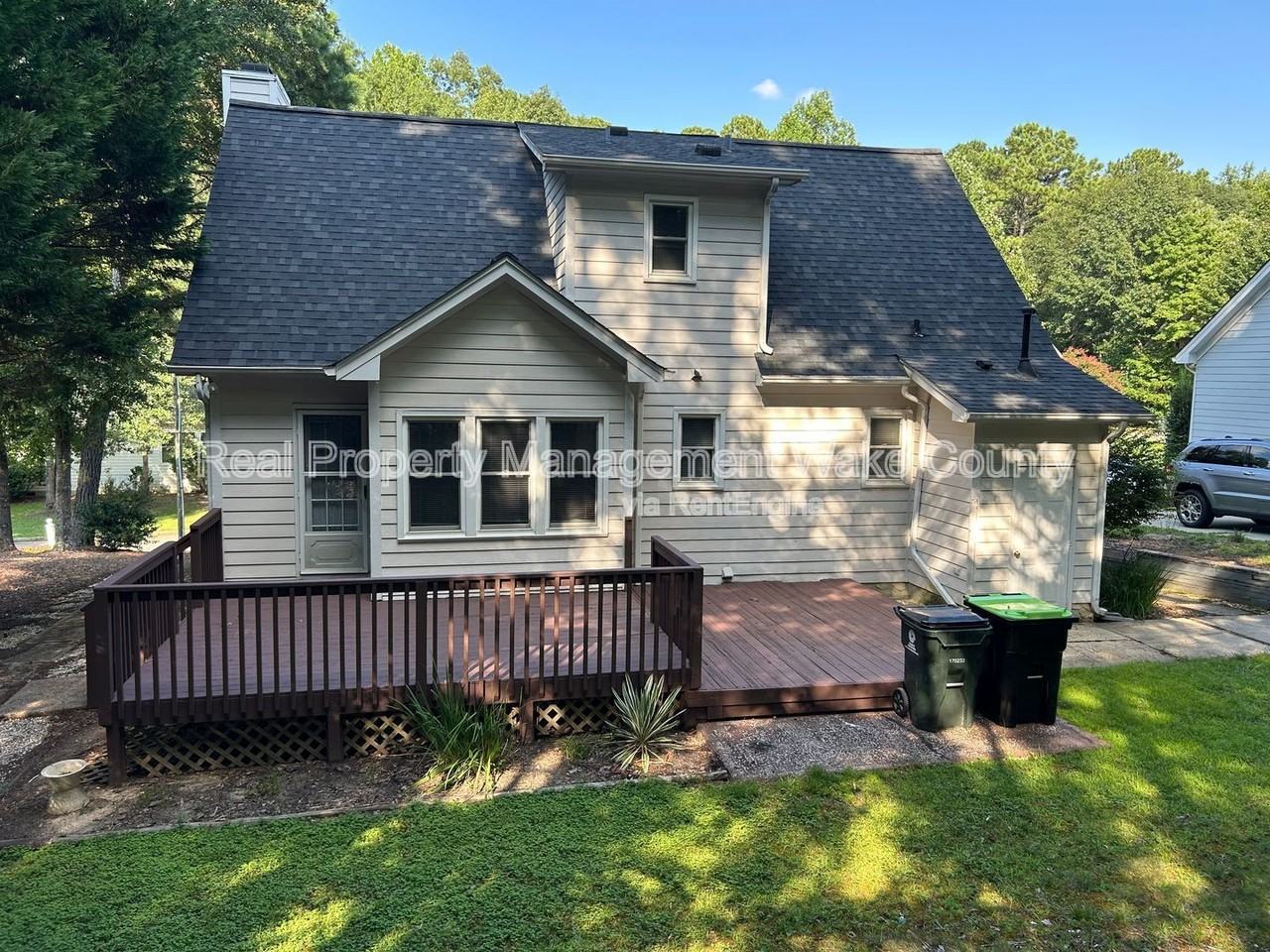 1811 Kelly Glen Drive - Photo 2 of 38