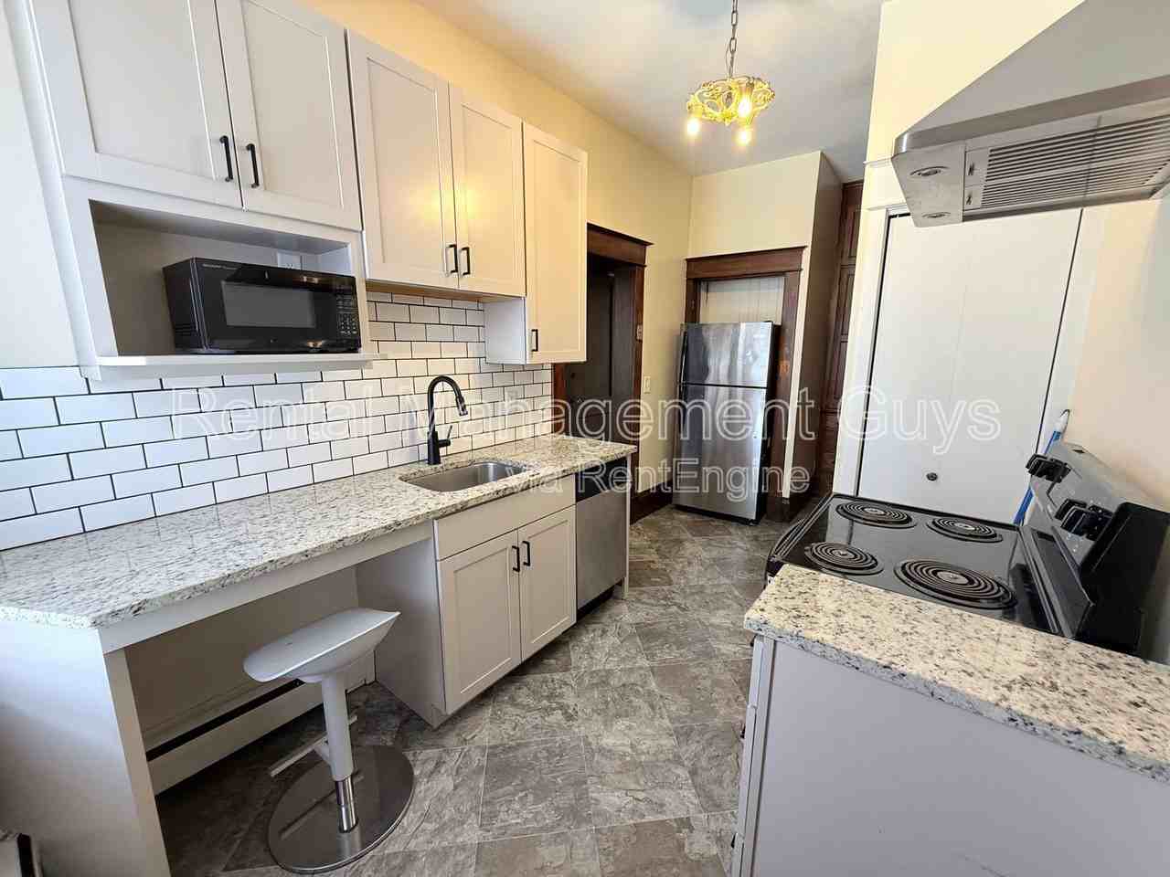 583 Holly Avenue #3 - Photo 6 of 13