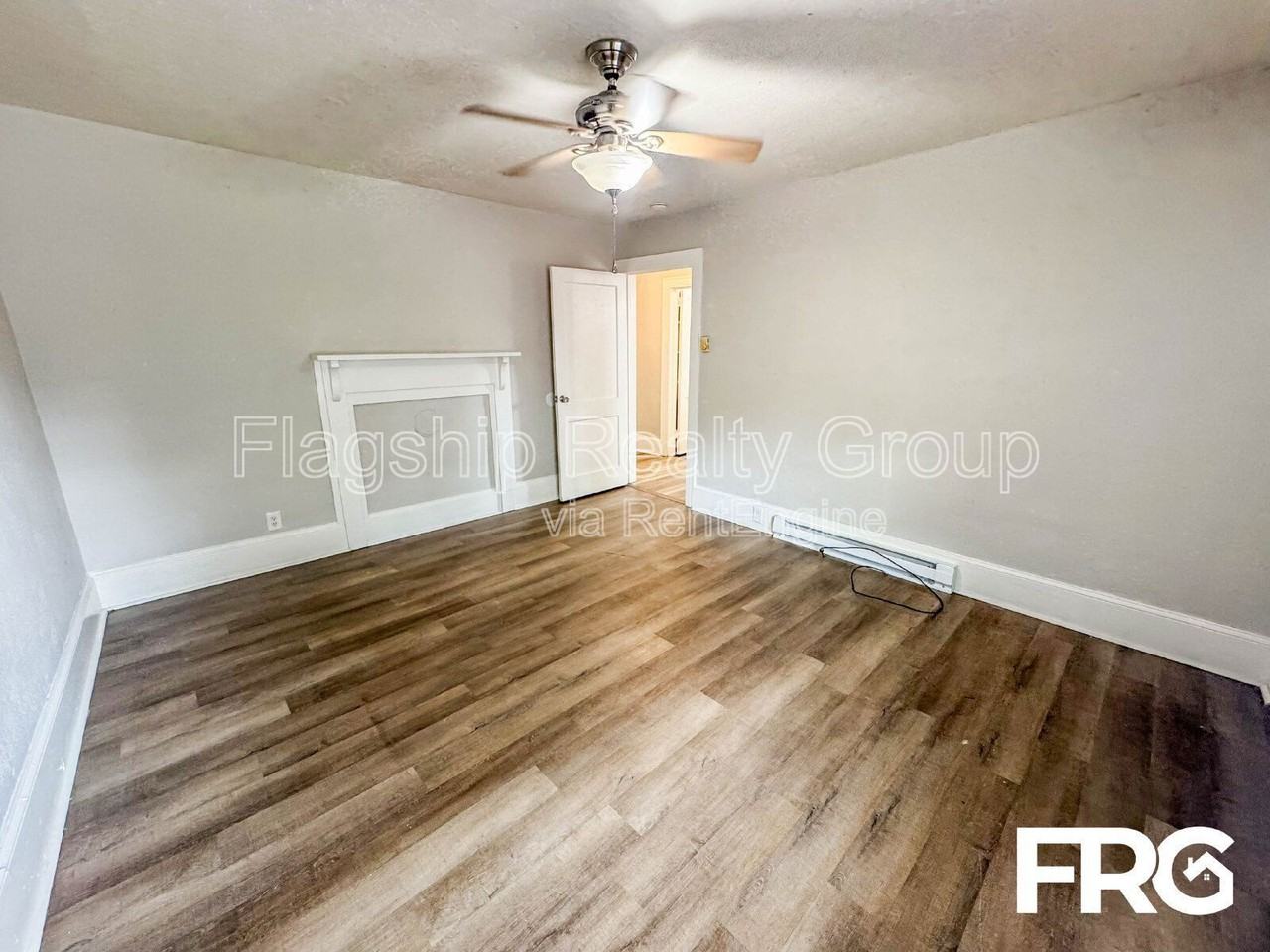 1002 W 6th St #A - Photo 3 of 28