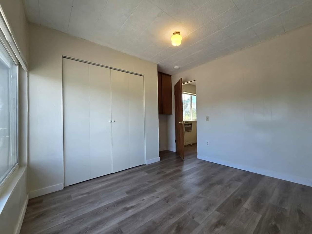 330 Roosevelt St. - Photo 5 of 39