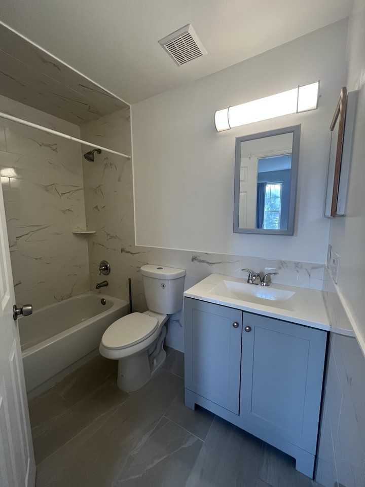 20 Ashby Ln - Photo 4 of 6