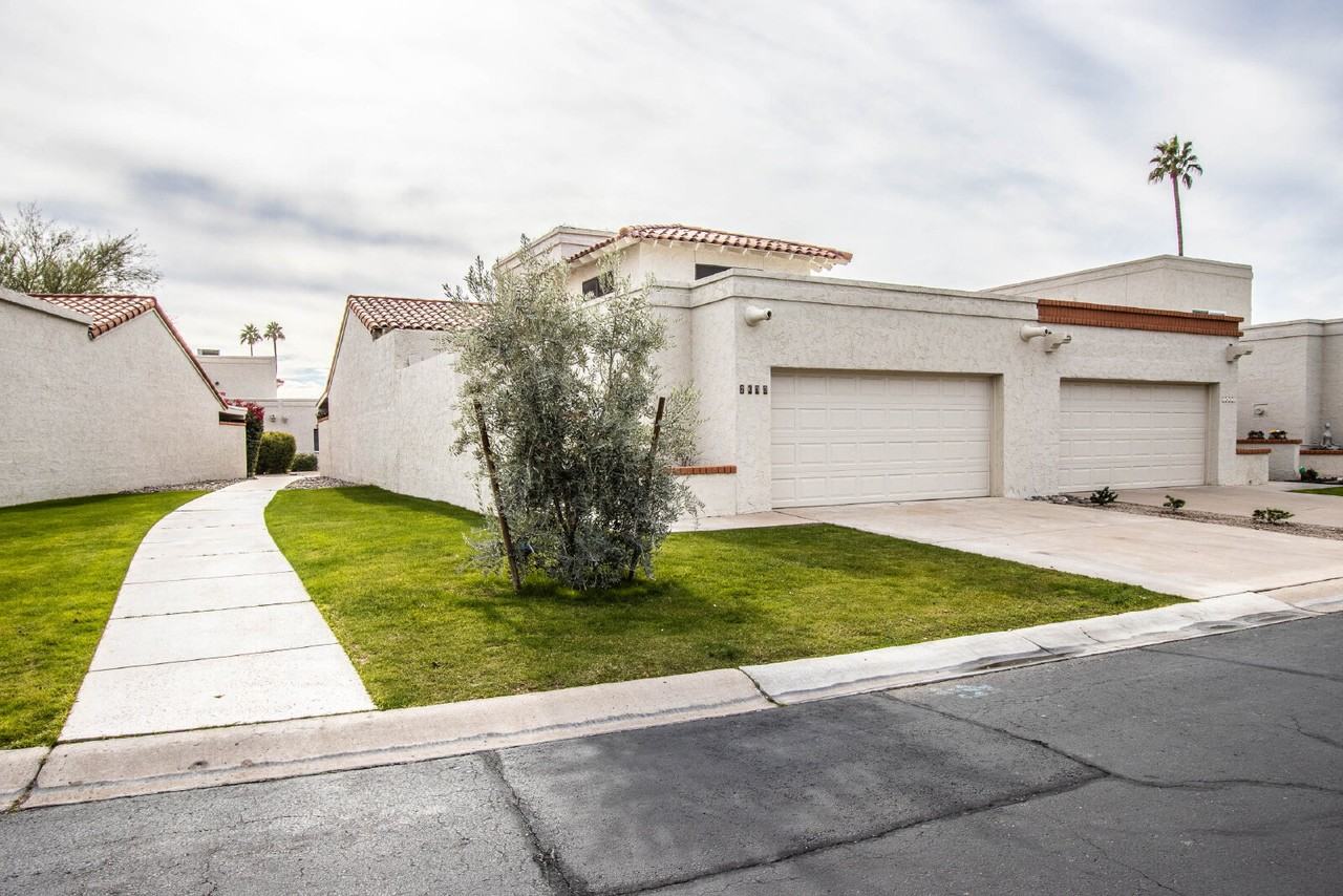 7633 E Sandalwood Dr - Photo 2 of 30