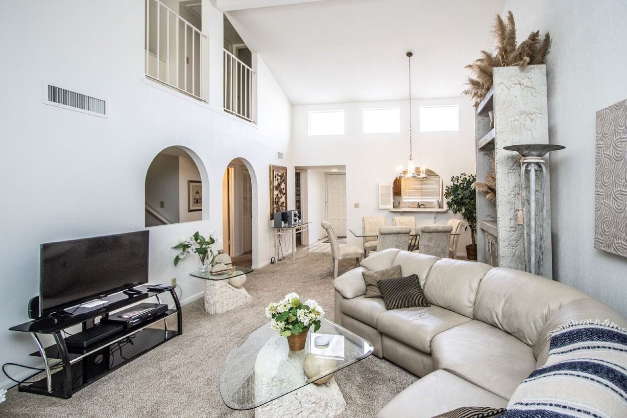 7633 E Sandalwood Dr - Photo 4 of 30