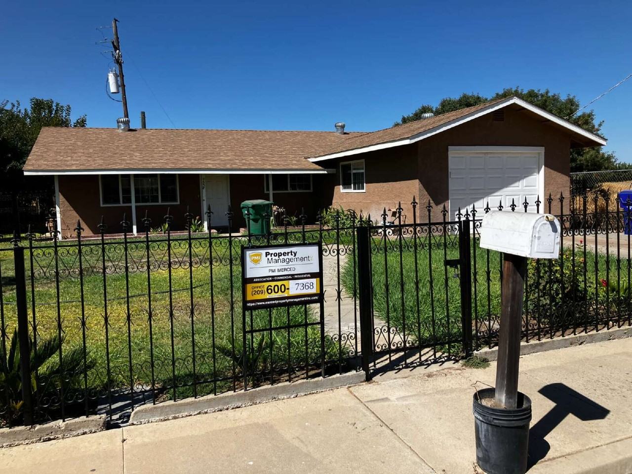 9538 North Ave - Photo 7 of 8