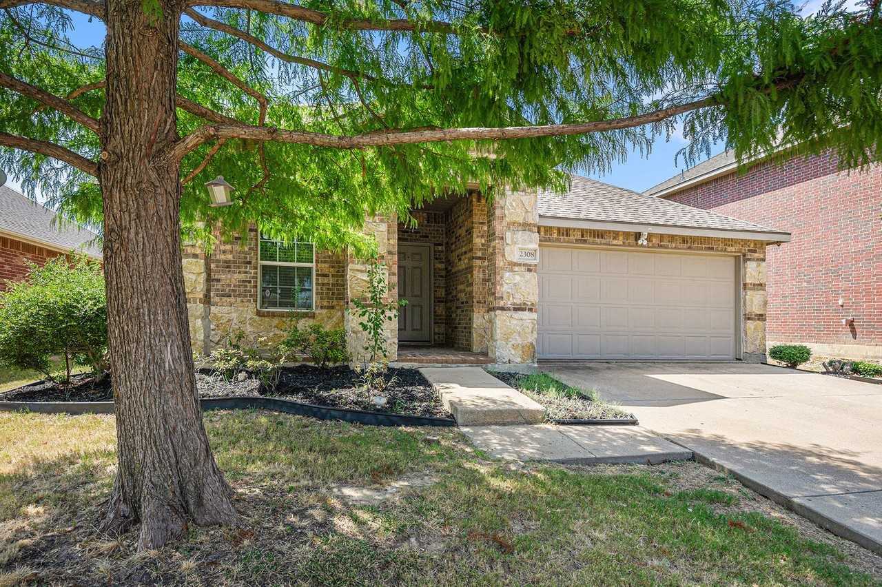 2308 Horseback Trl - Photo 2 of 25