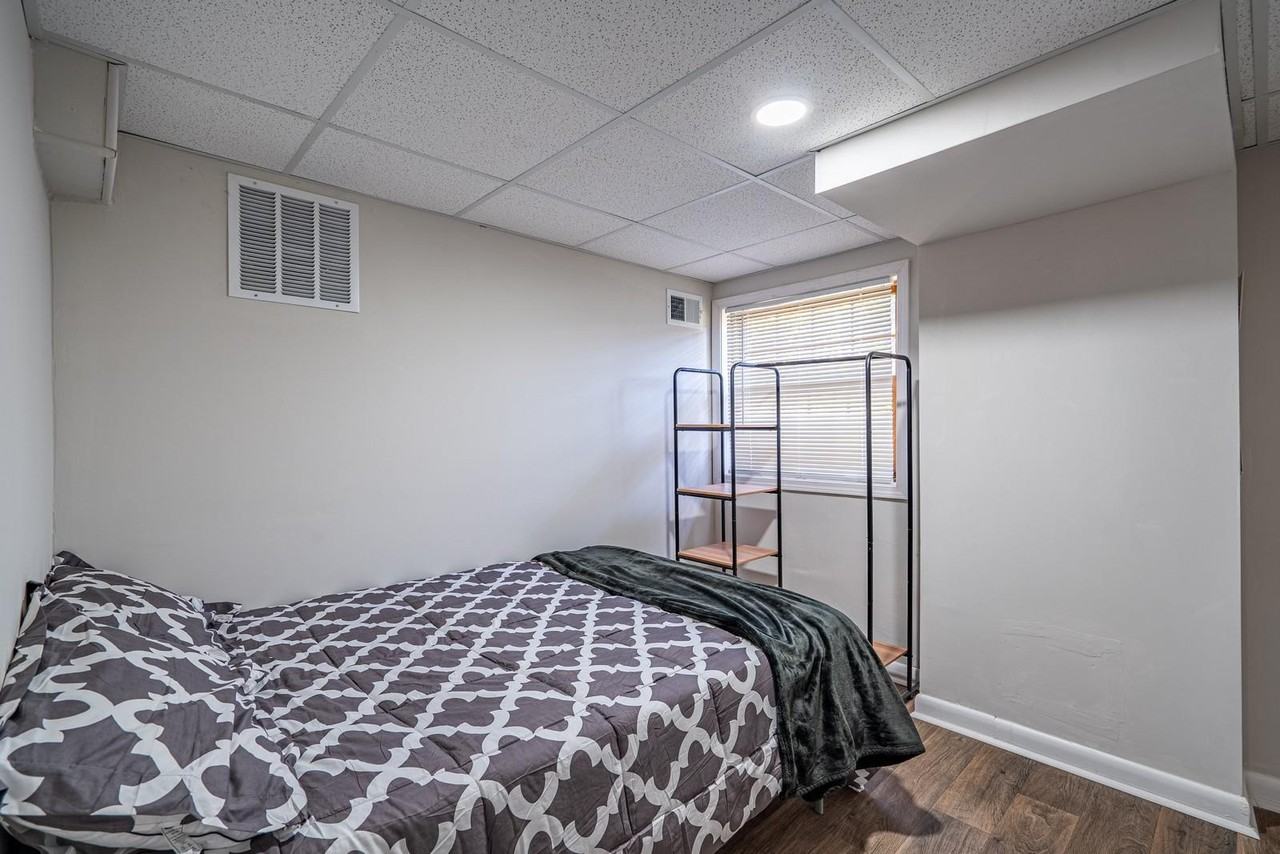 6363 Forest Haven Dr - Photo 2 of 39