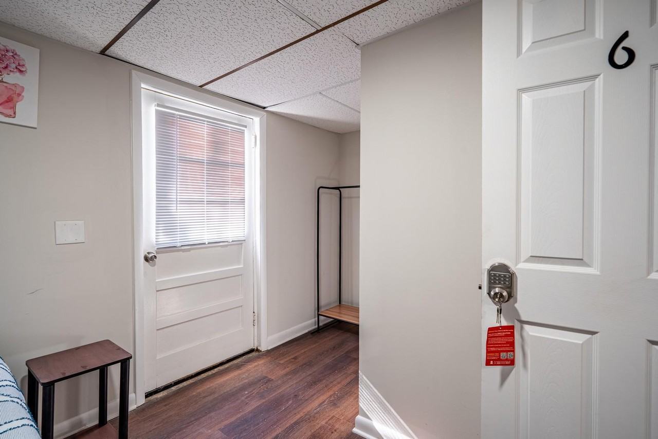 6363 Forest Haven Dr - Photo 3 of 39