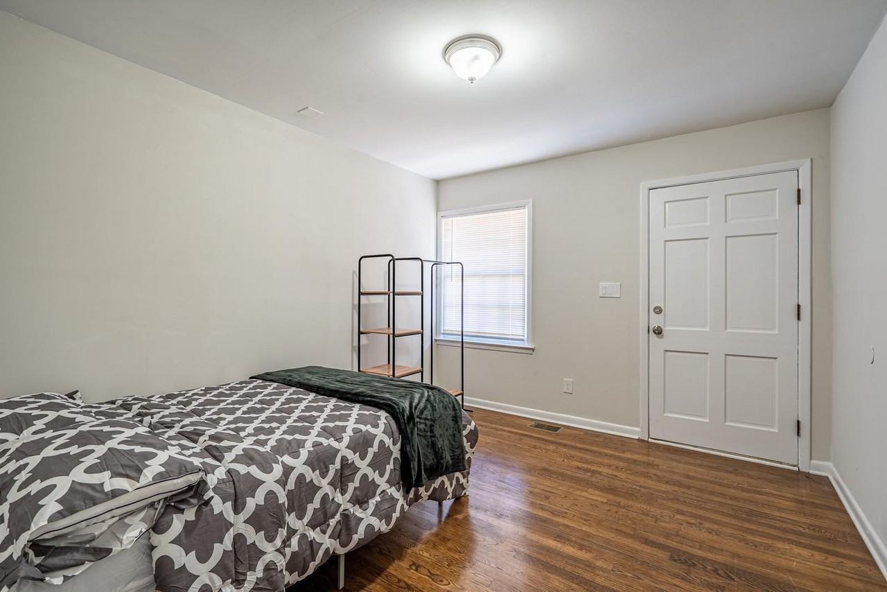 6363 Forest Haven Dr - Photo 7 of 39