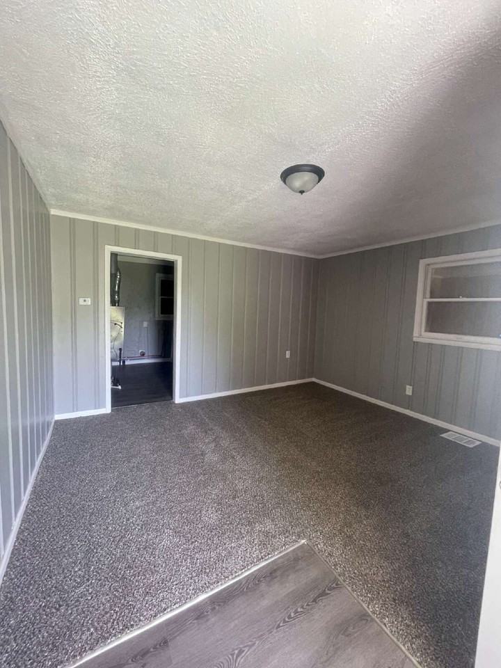 715 Sparks Avenue - Photo 3 of 9