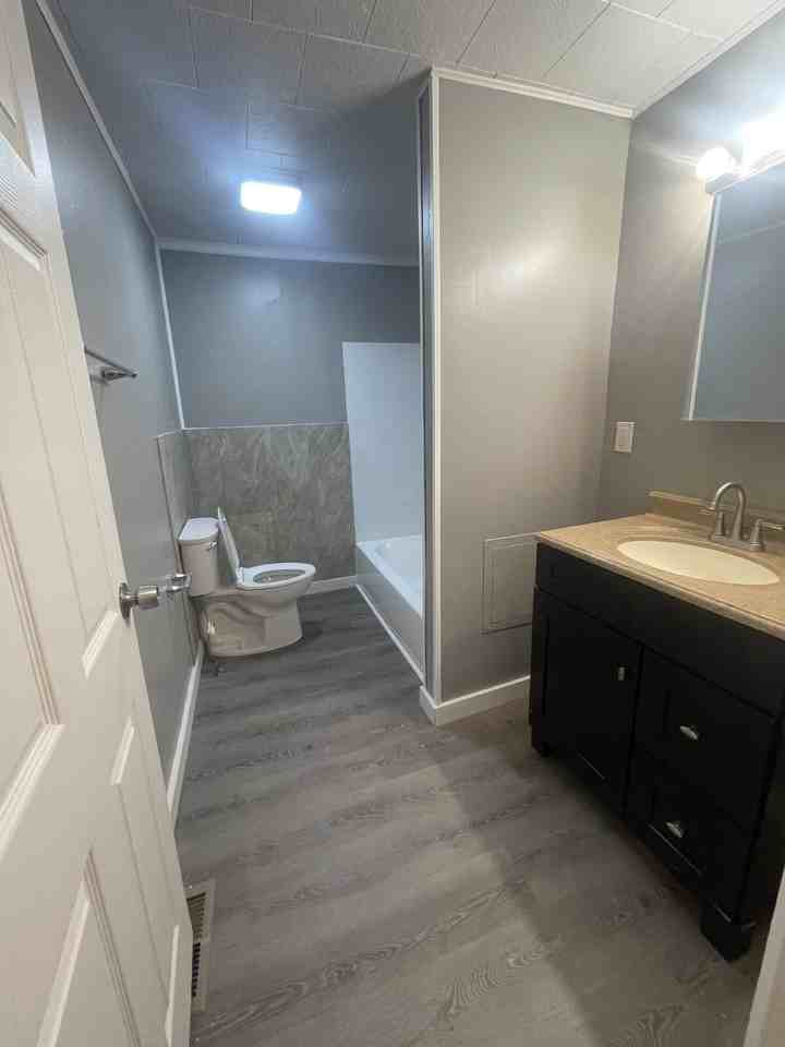 715 Sparks Avenue - Photo 6 of 9