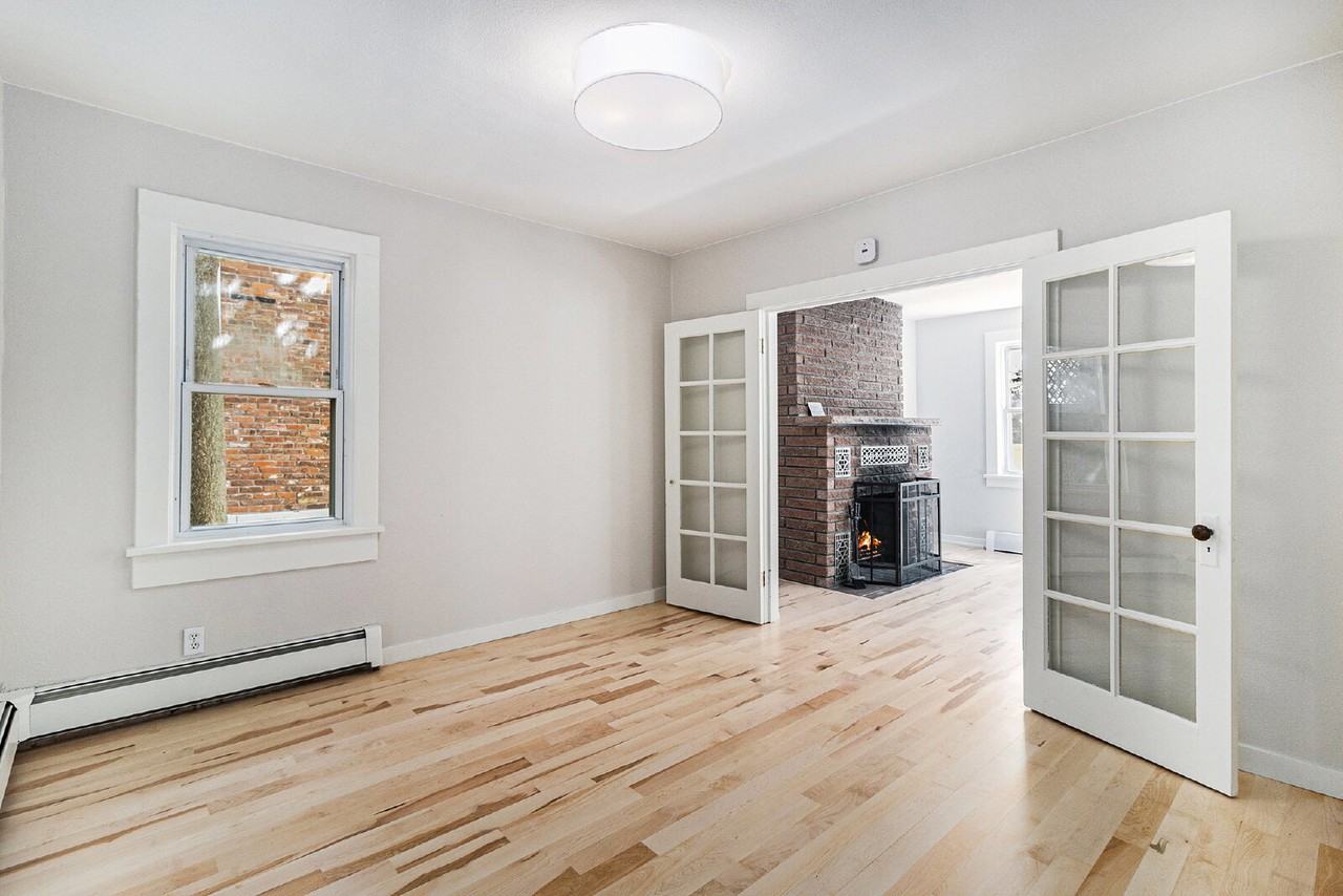 405 Pearl St - Photo 5 of 24