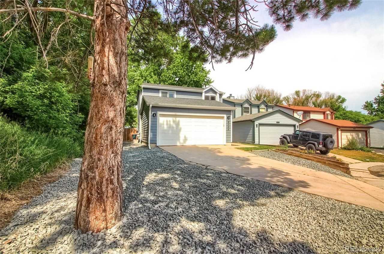 8055 Kline Ct - Photo 3 of 39