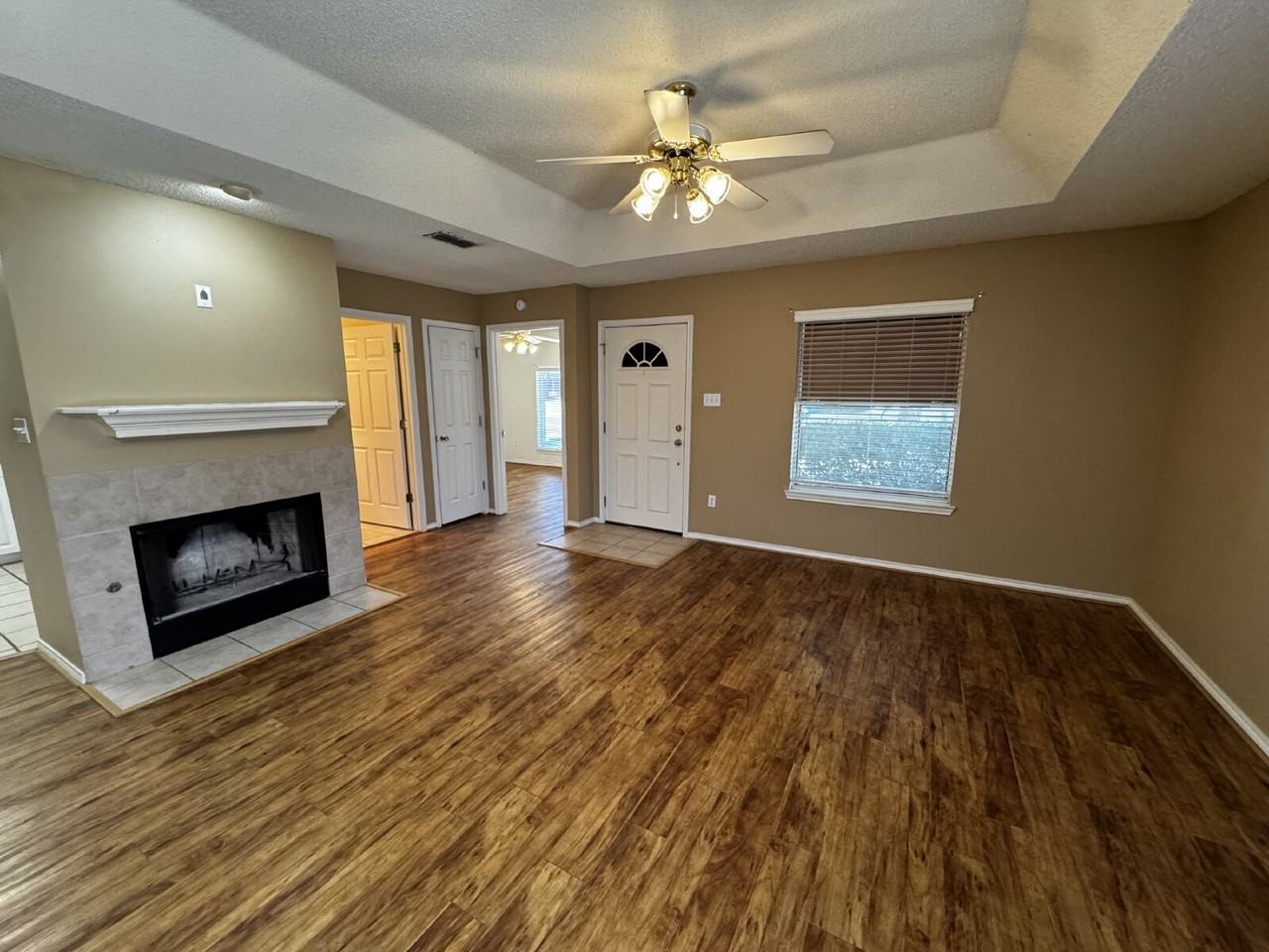 9707 Joliet Ave - Photo 2 of 11