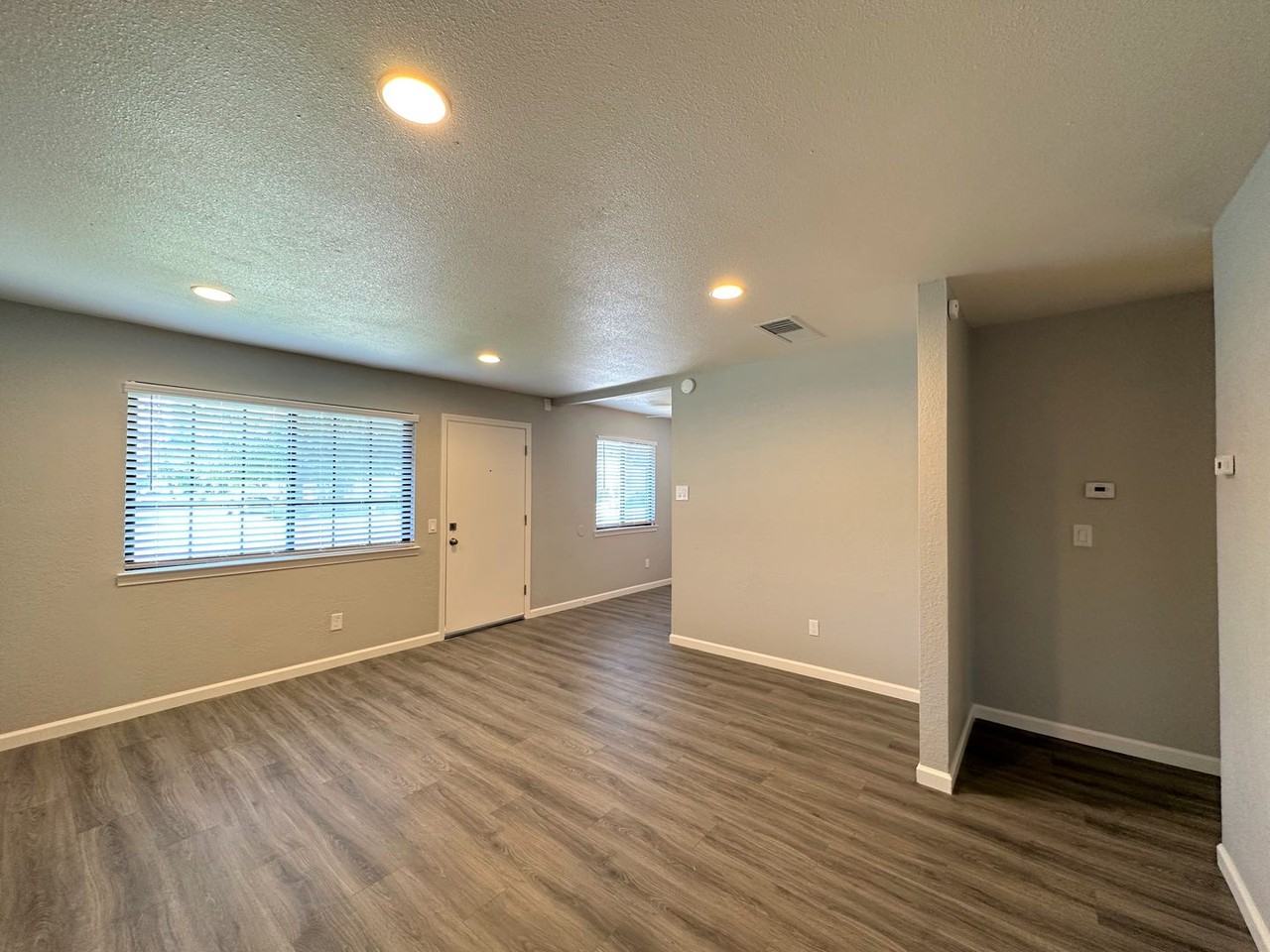 La Madera Apartments at 935 W. Swain Road - Photo 5 of 22