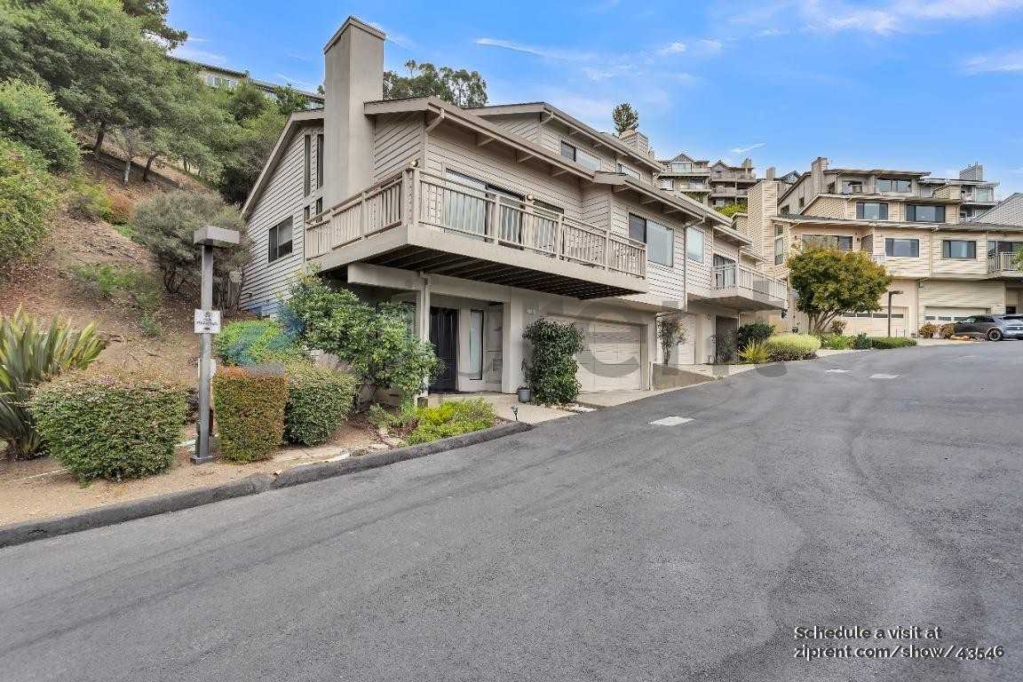 15 Treasure Hl - Photo 2 of 30