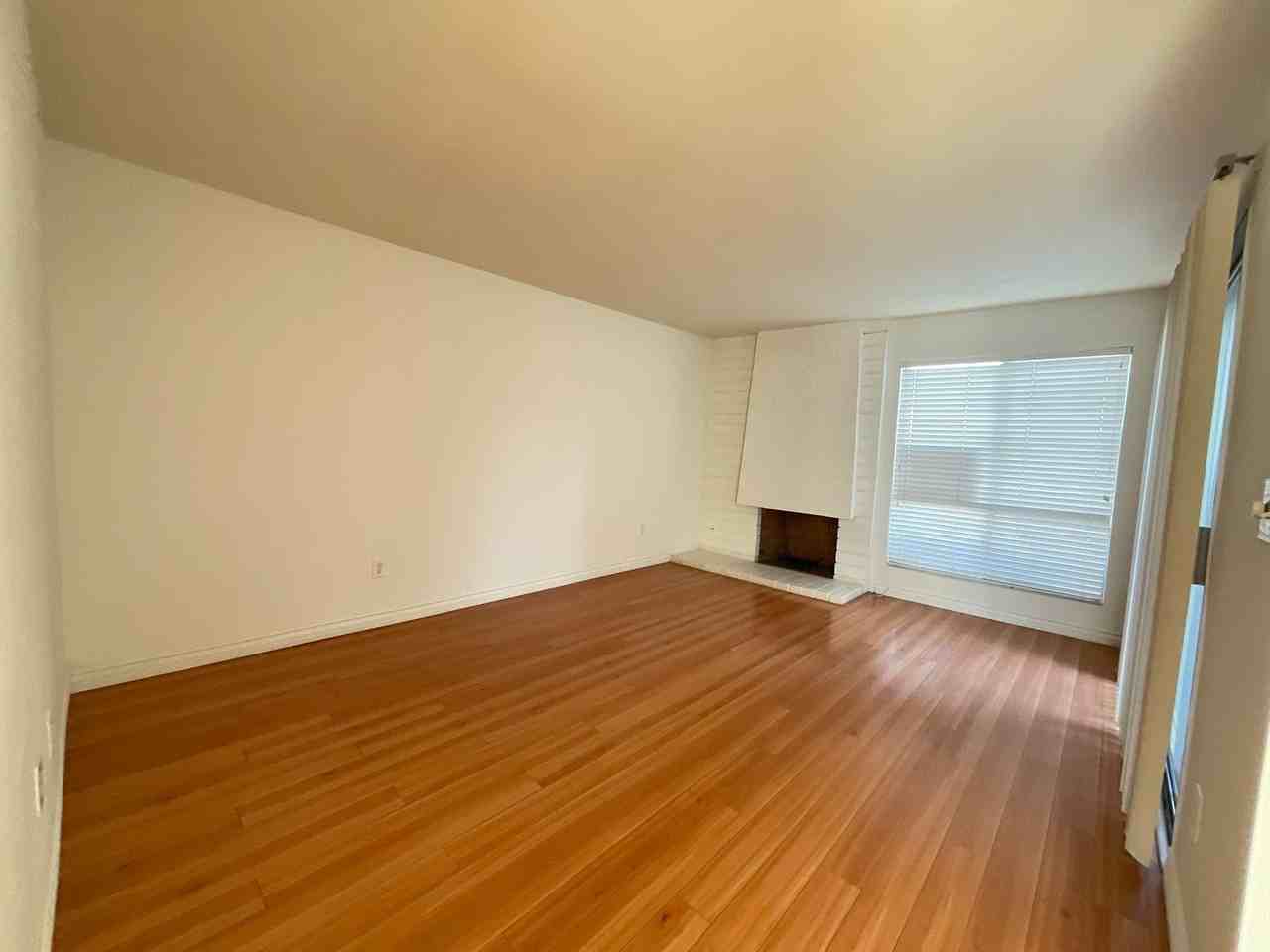 11261 Knott Ave - Photo 2 of 31