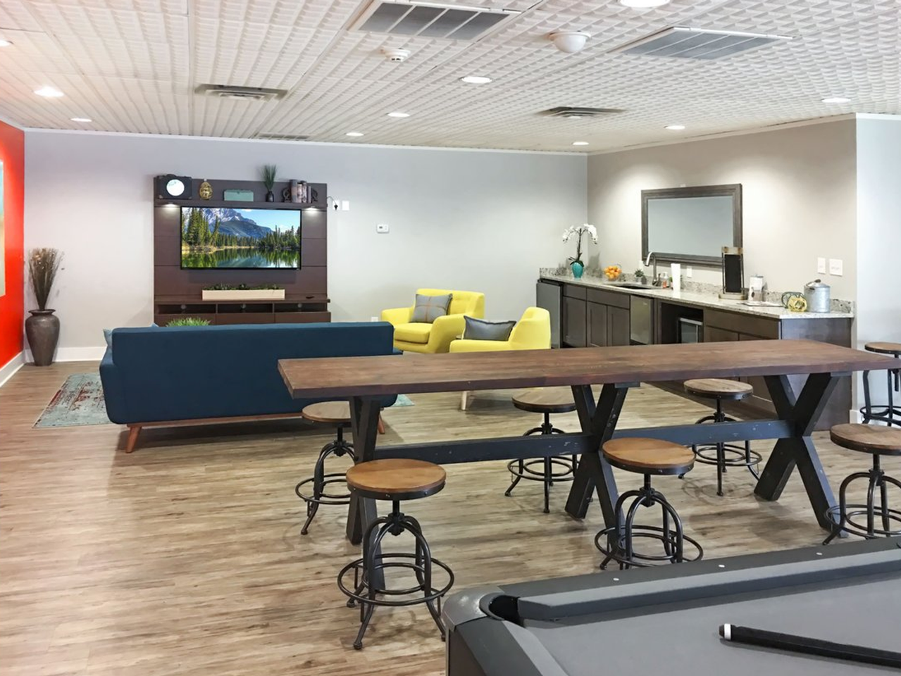 FIRST MONTH FREE WITH ANY NEW 12 MONTH LEASE SIGNING - Photo 7 of 26