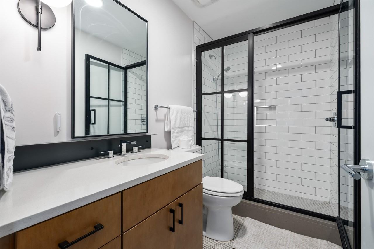 2212 Morris Ave #321 - Photo 7 of 20