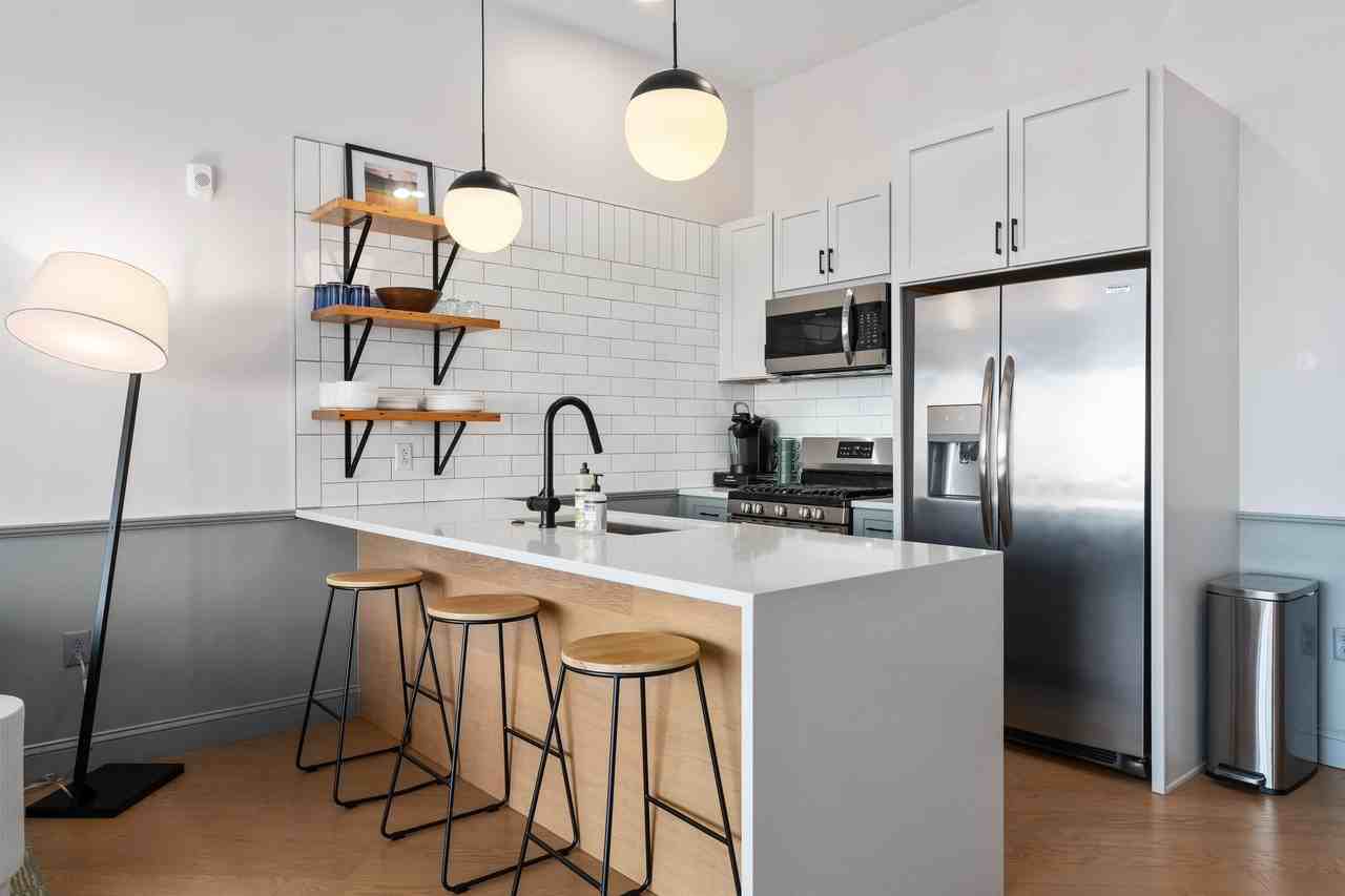 2212 Morris Ave #321 - Photo 5 of 20