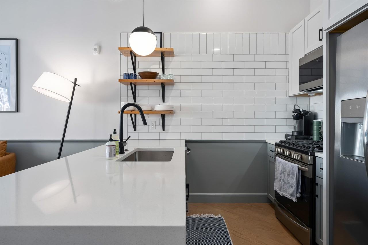 2212 Morris Ave #321 - Photo 2 of 20