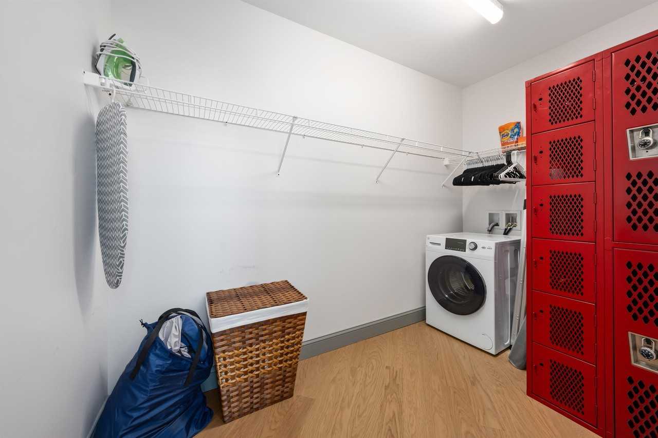 2212 Morris Ave #321 - Photo 5 of 20