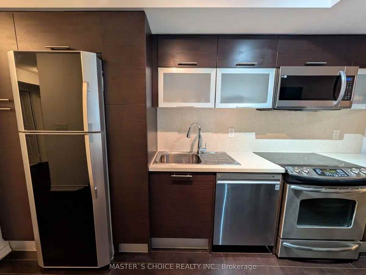 386 Yonge Street #1401 - Photo 2 of 14