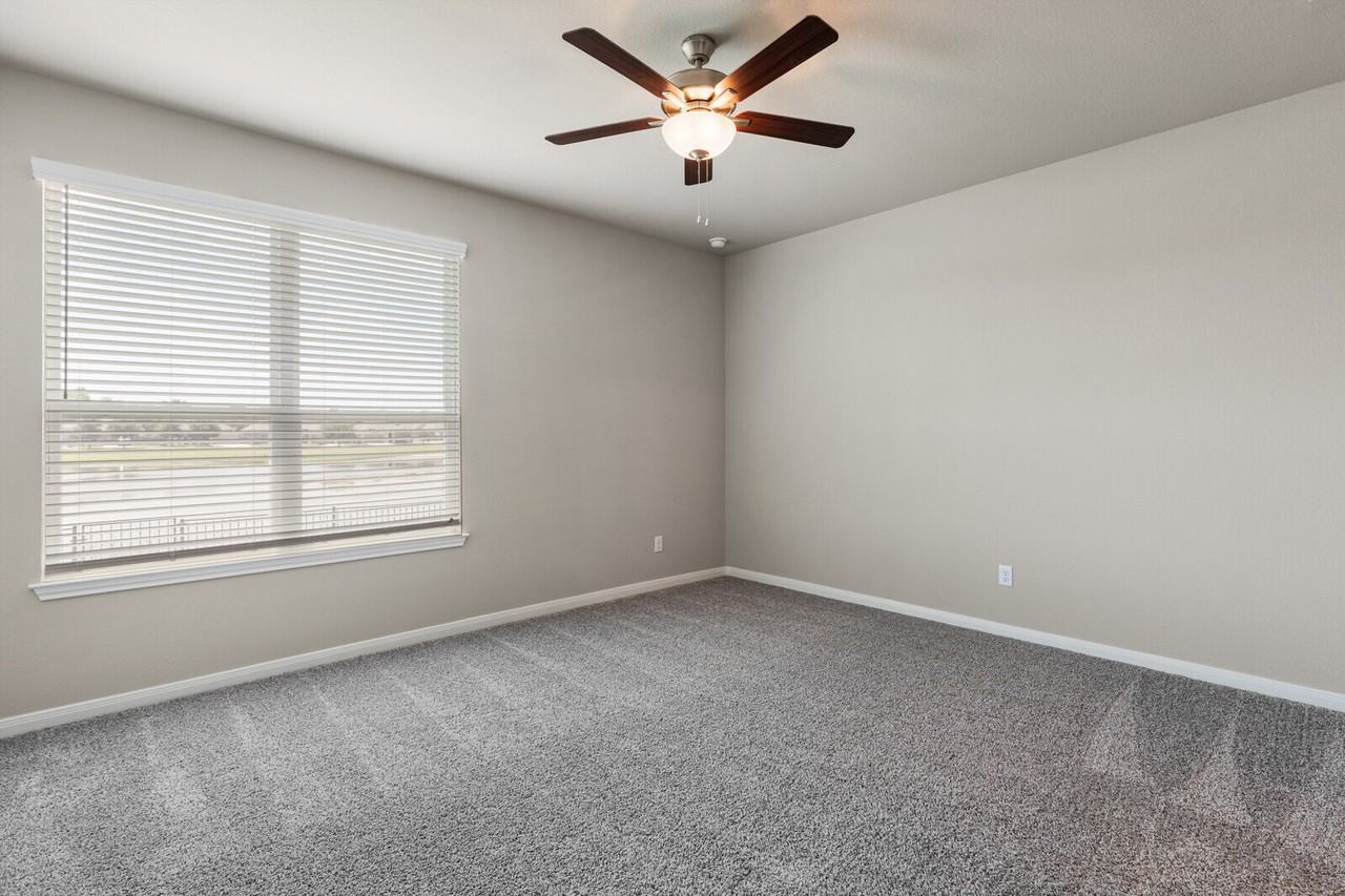 1304 Elise Ave - Photo 7 of 28