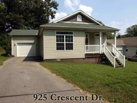 925 Crescent Dr - Photo 1 of 1