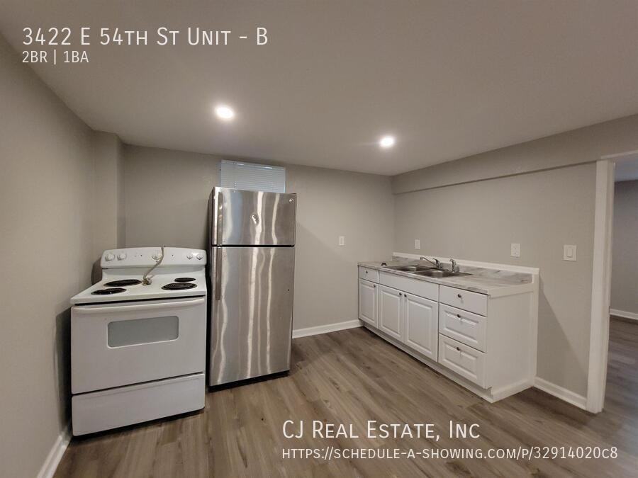 3422 E 54th St #B - Photo 4 of 9