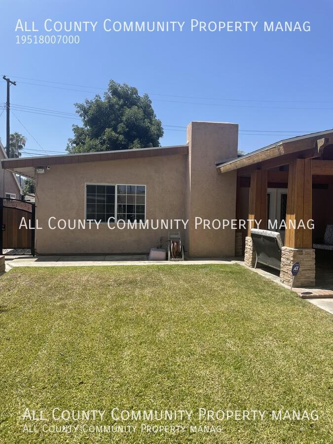 16334 Lawnwood St - Photo 2 of 38