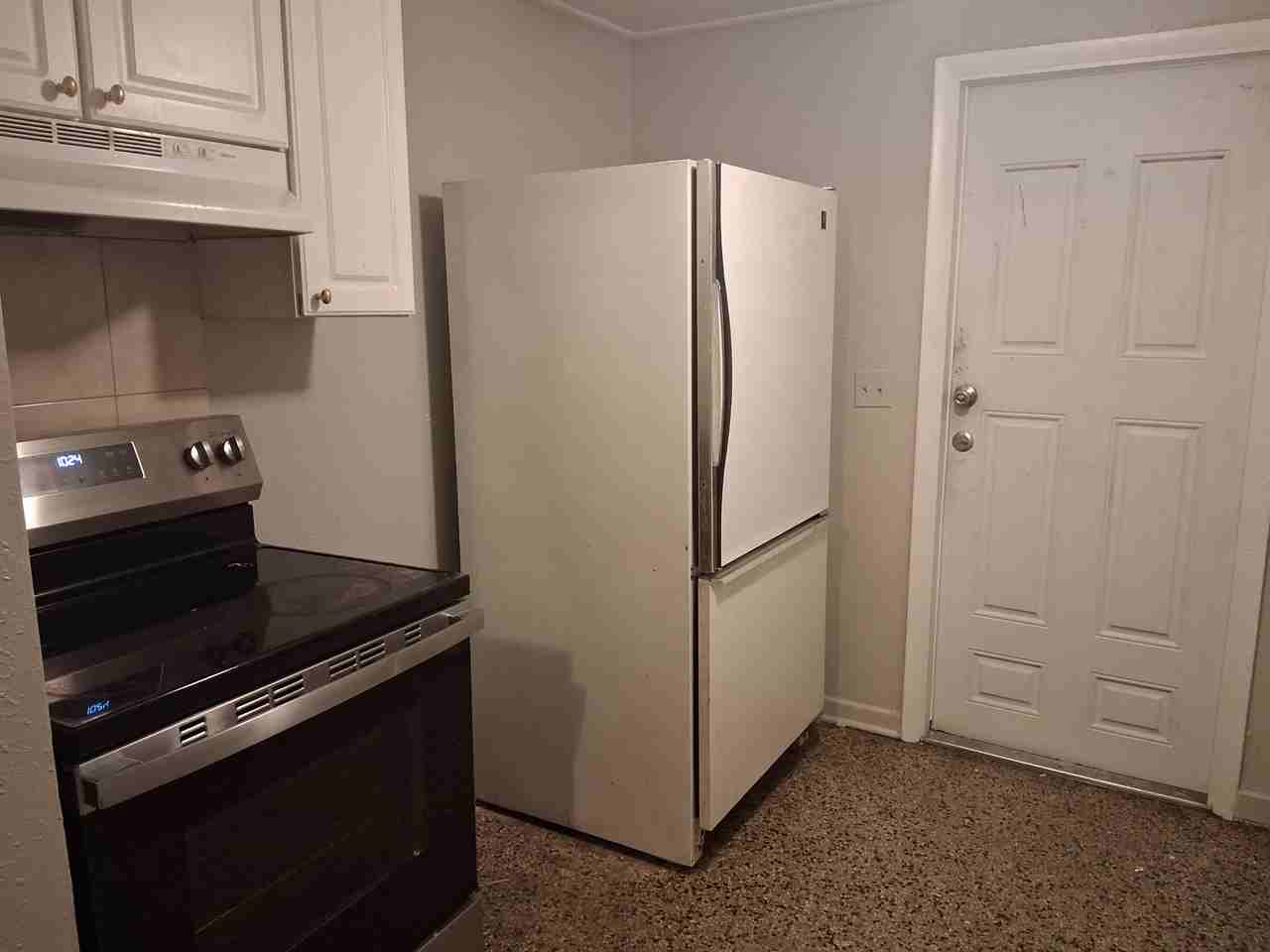 4612 Ashland Dr #NA - Photo 3 of 11