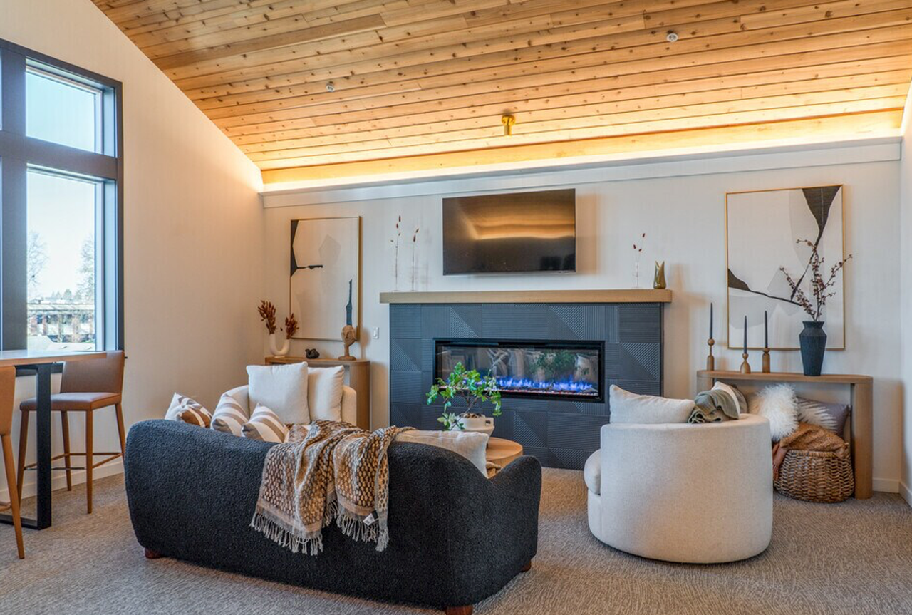 Hudson West Apartments - Photo 2 of 15