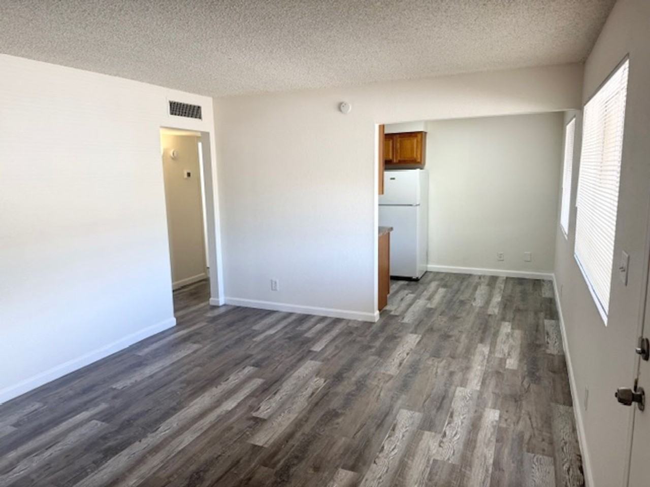 La Monte Apartments - Photo 5 of 20